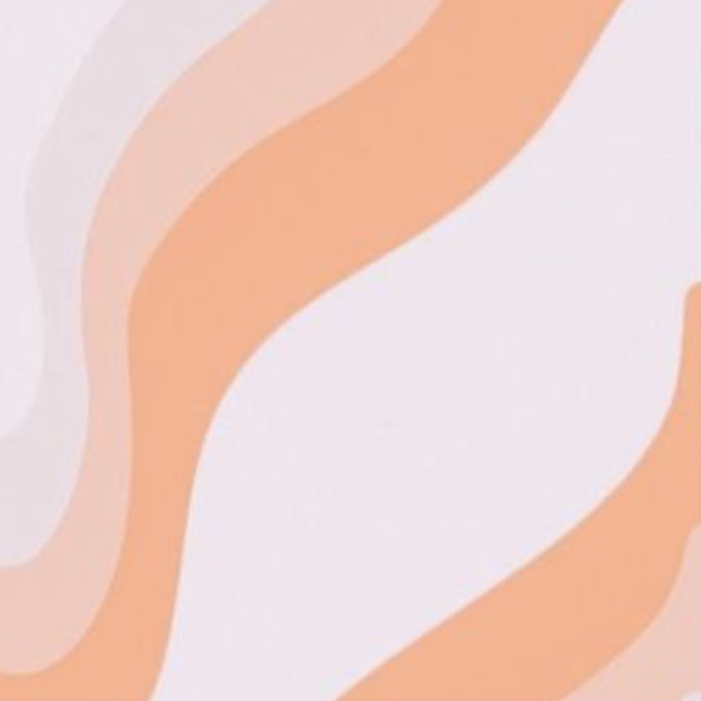 Meet your Posher, Larisa